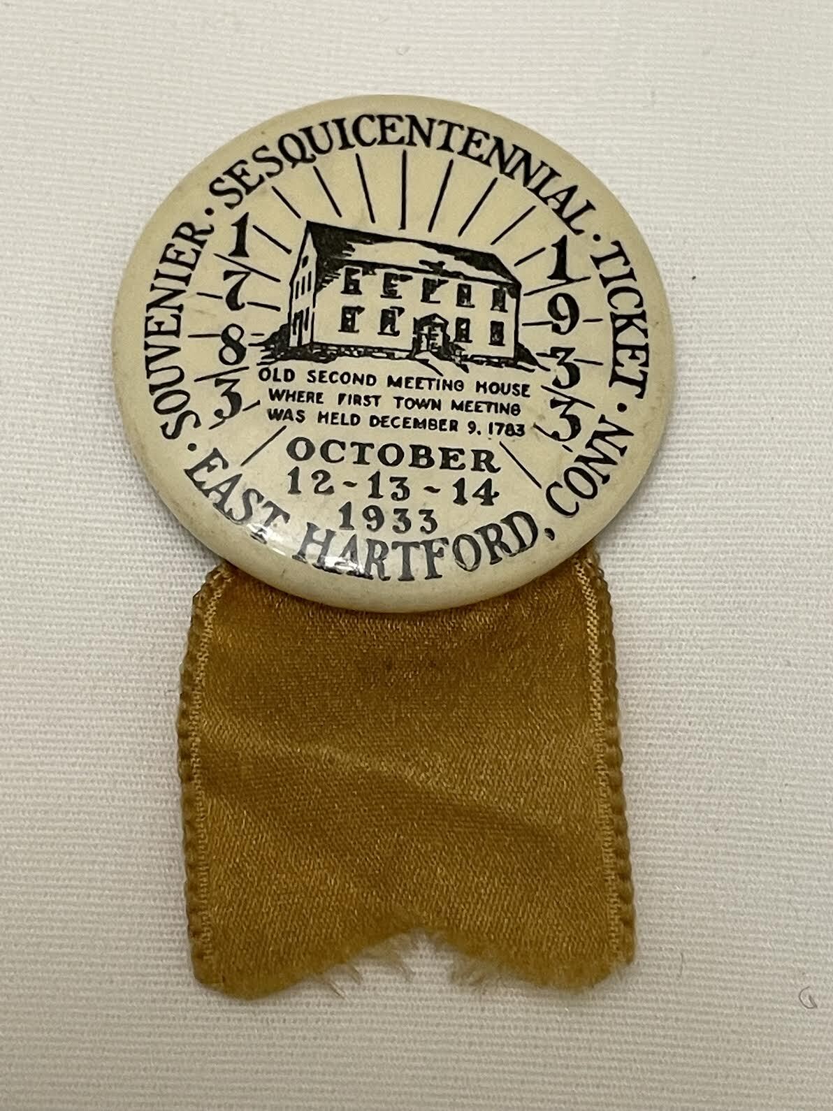 1933 East hartford Conn Pin Button Sesquicentennial Celebration Souvenir History