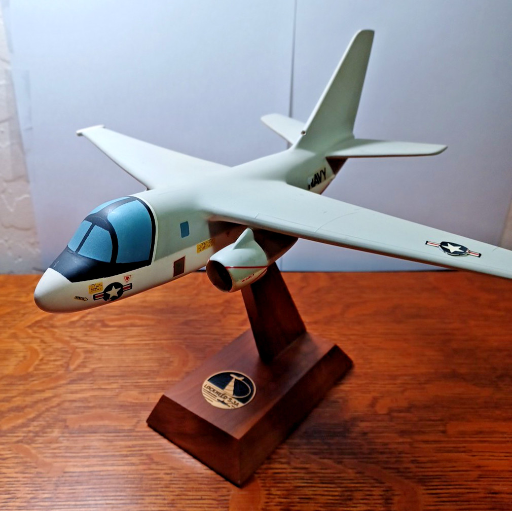 US Navy Lockheed S-3A Viking Contractor\'s Display Model Navy Airplane 9\