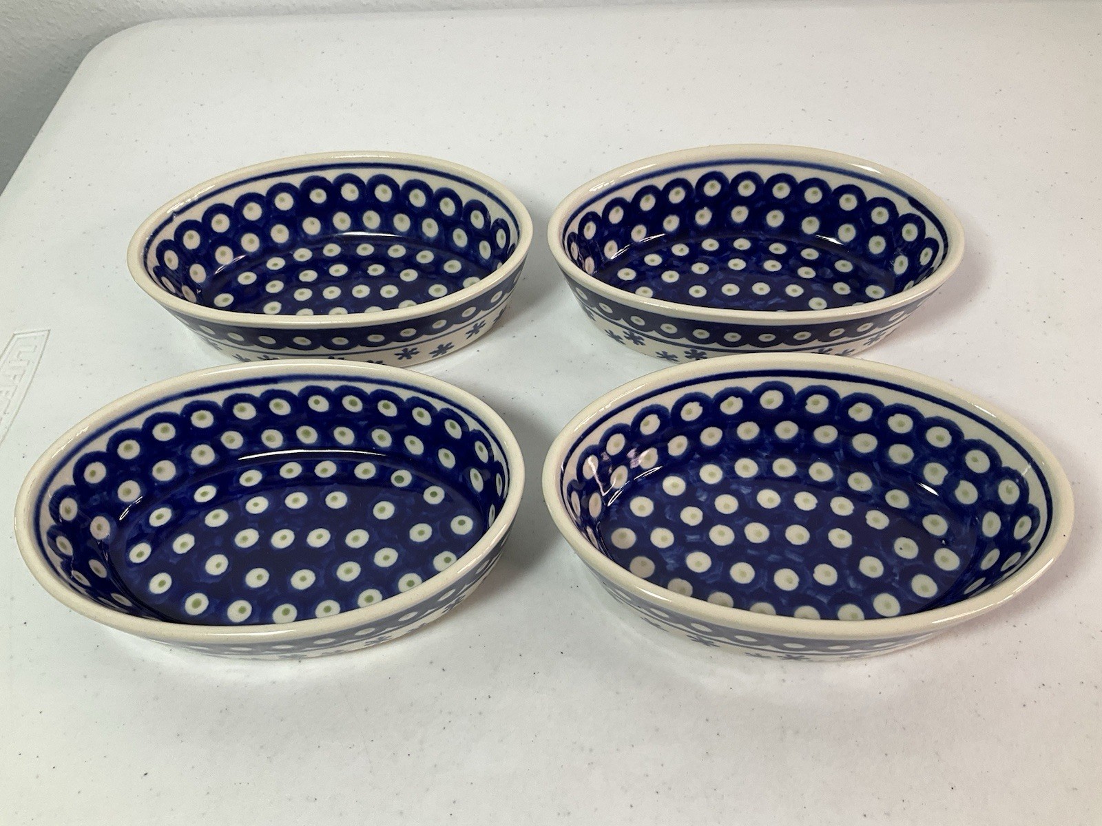 BOLESLAWIEC Polish Set x4 Oval Individual Pottery Dishes. 6”x 4”x1.5”-Excel Cond