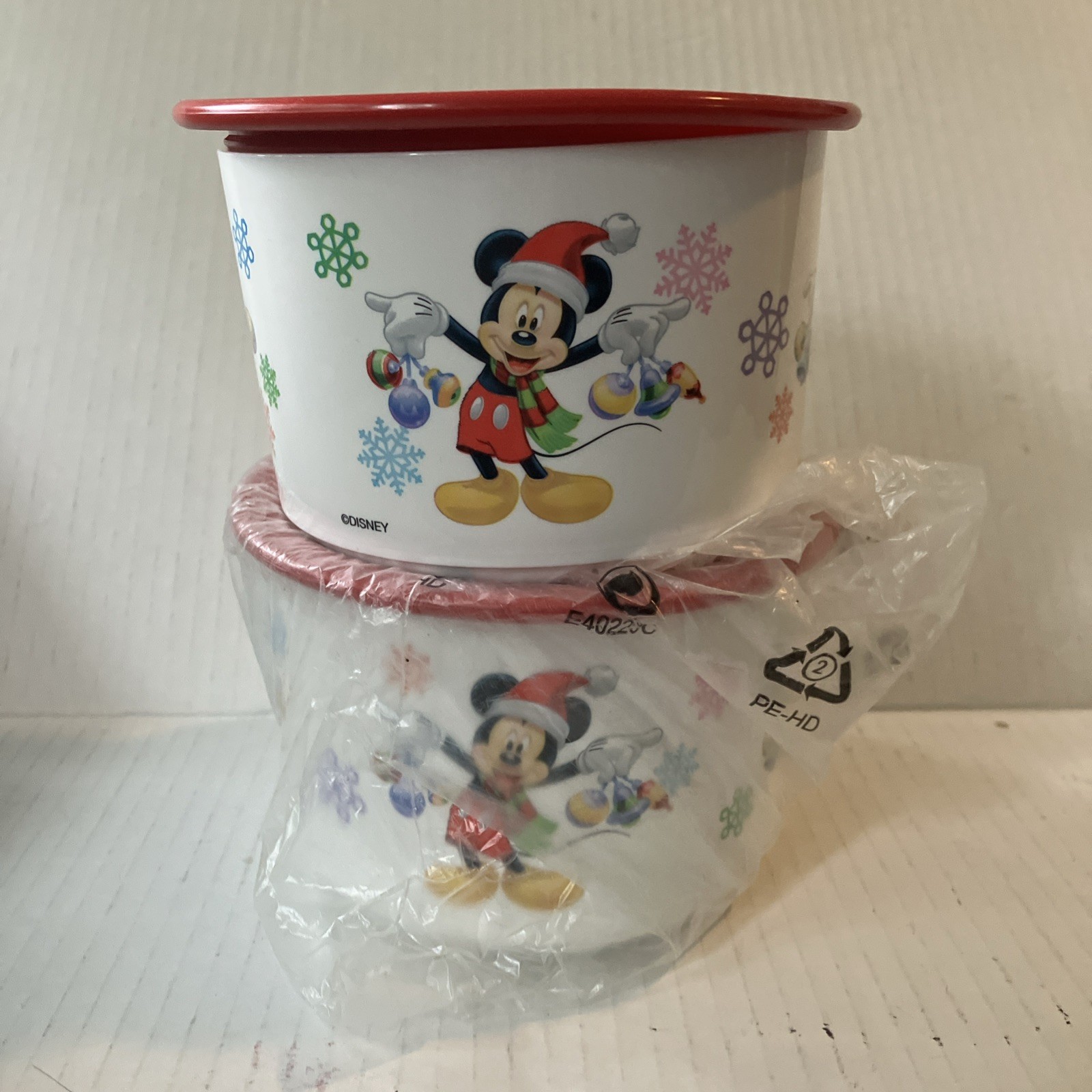 Tupperware Christmas Disney One Touch Canister 575ml Vintage Snap Festive Set 2