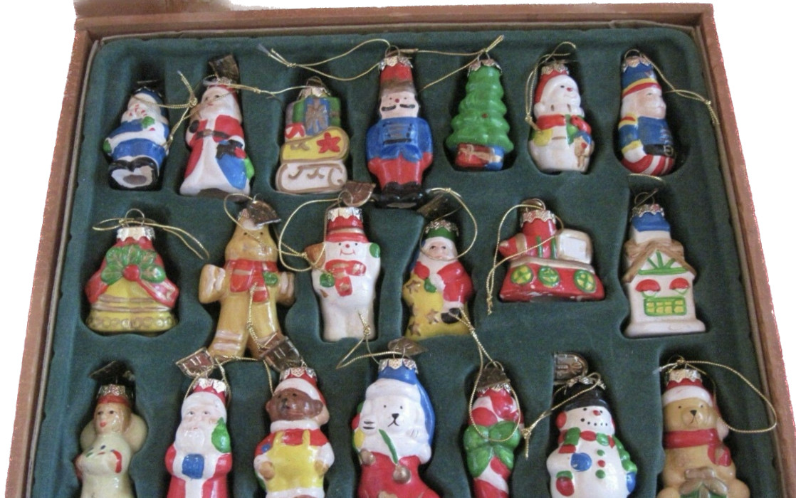 2007 Thomas Pacconi Christmas Ornaments 20pcs WOOD BOX