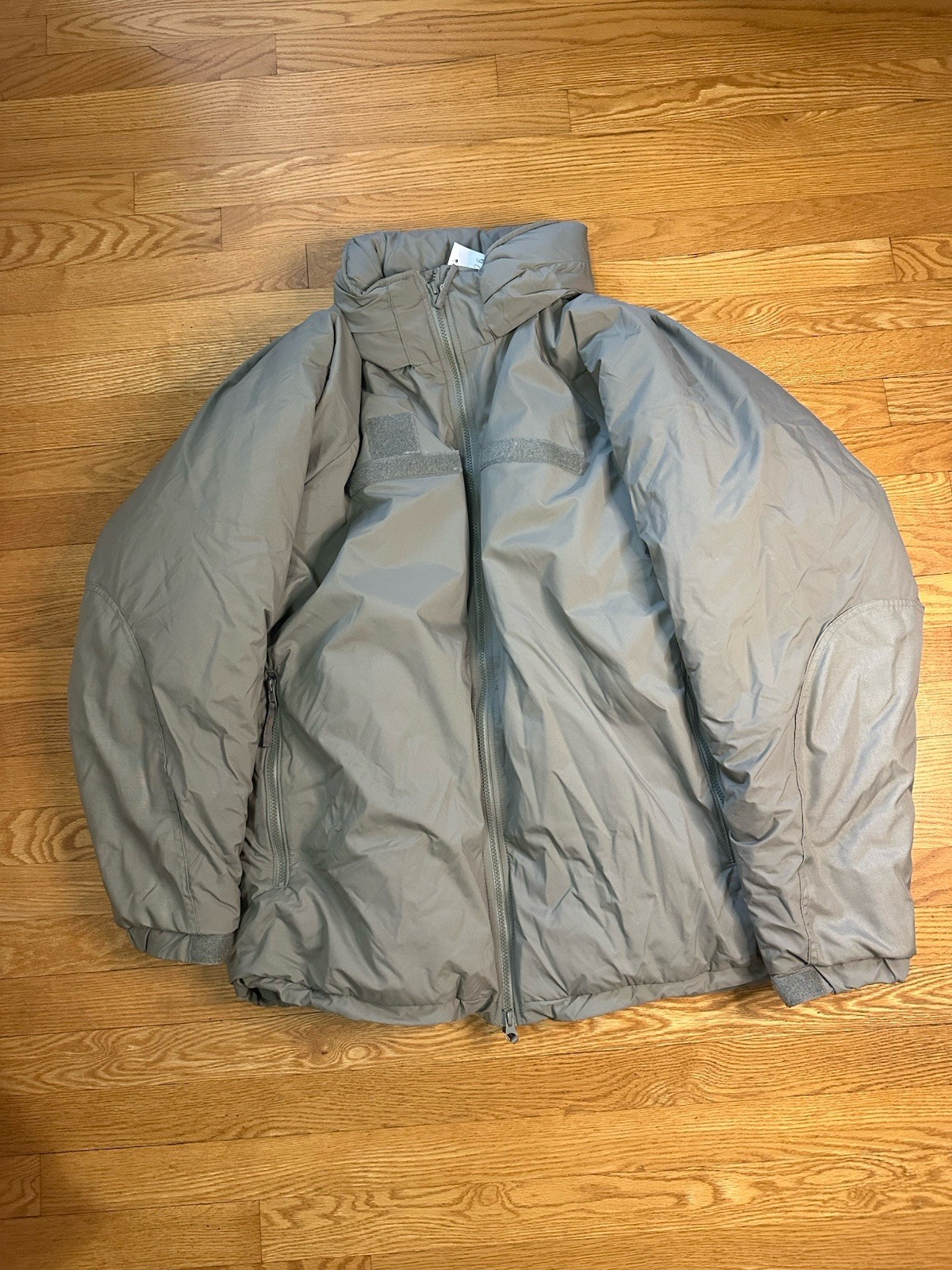NWT Men’s USGI ECWCS Gen III Level 7 Extreme Cold Weather Parka Large Regular