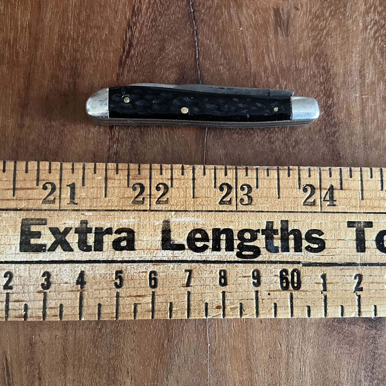 Vintage Early Robeson Folding Knife Jigged Handles