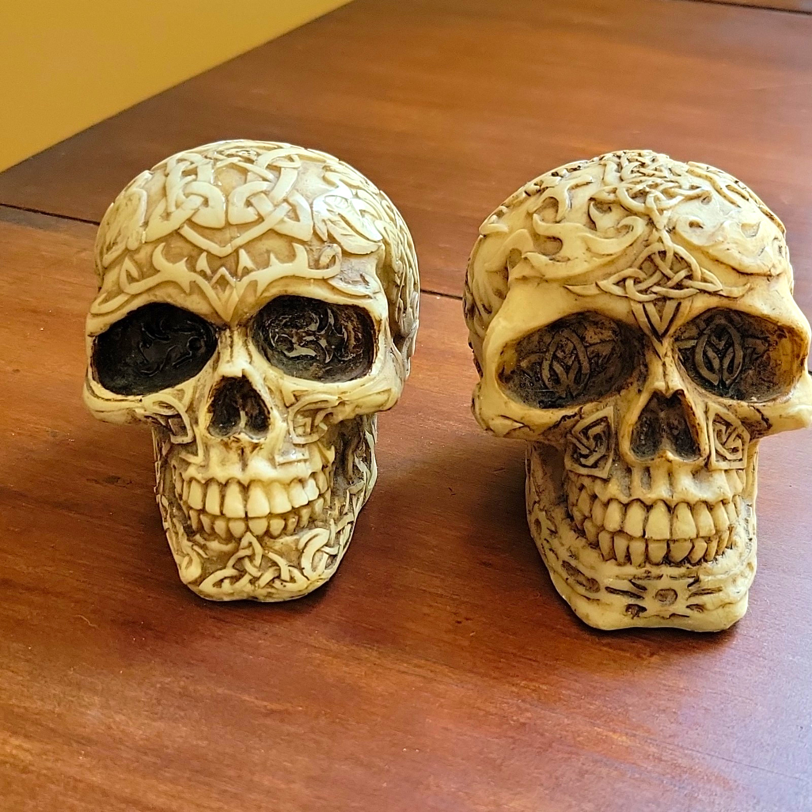 Pair Ebros Celtic Tribal Skull Knotwork Tattoo Gothic Halloween