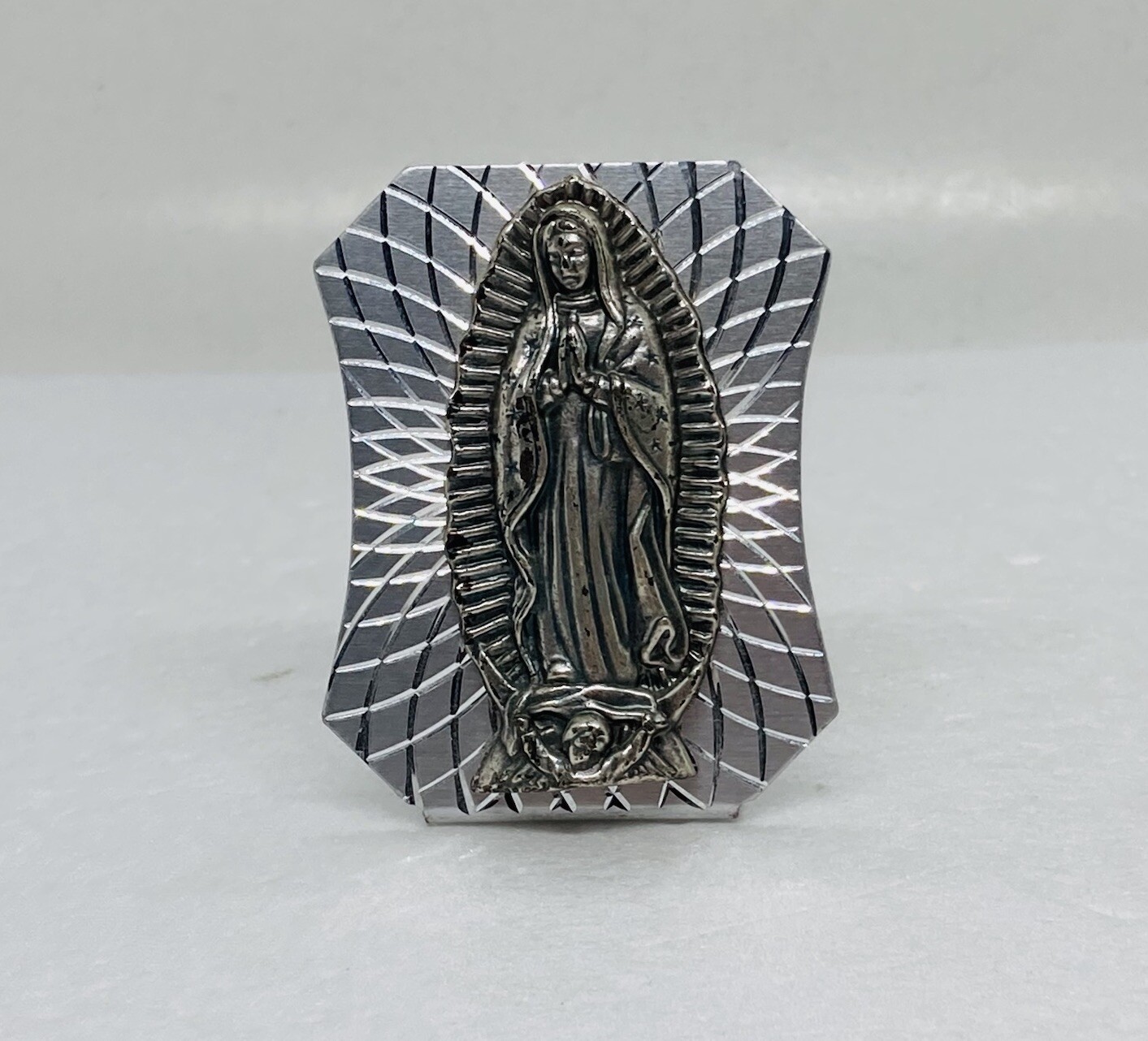 Vintage 1980s Our Lady Mary Praying Icon Metal Chiseled Silver Tone Art Decor 31