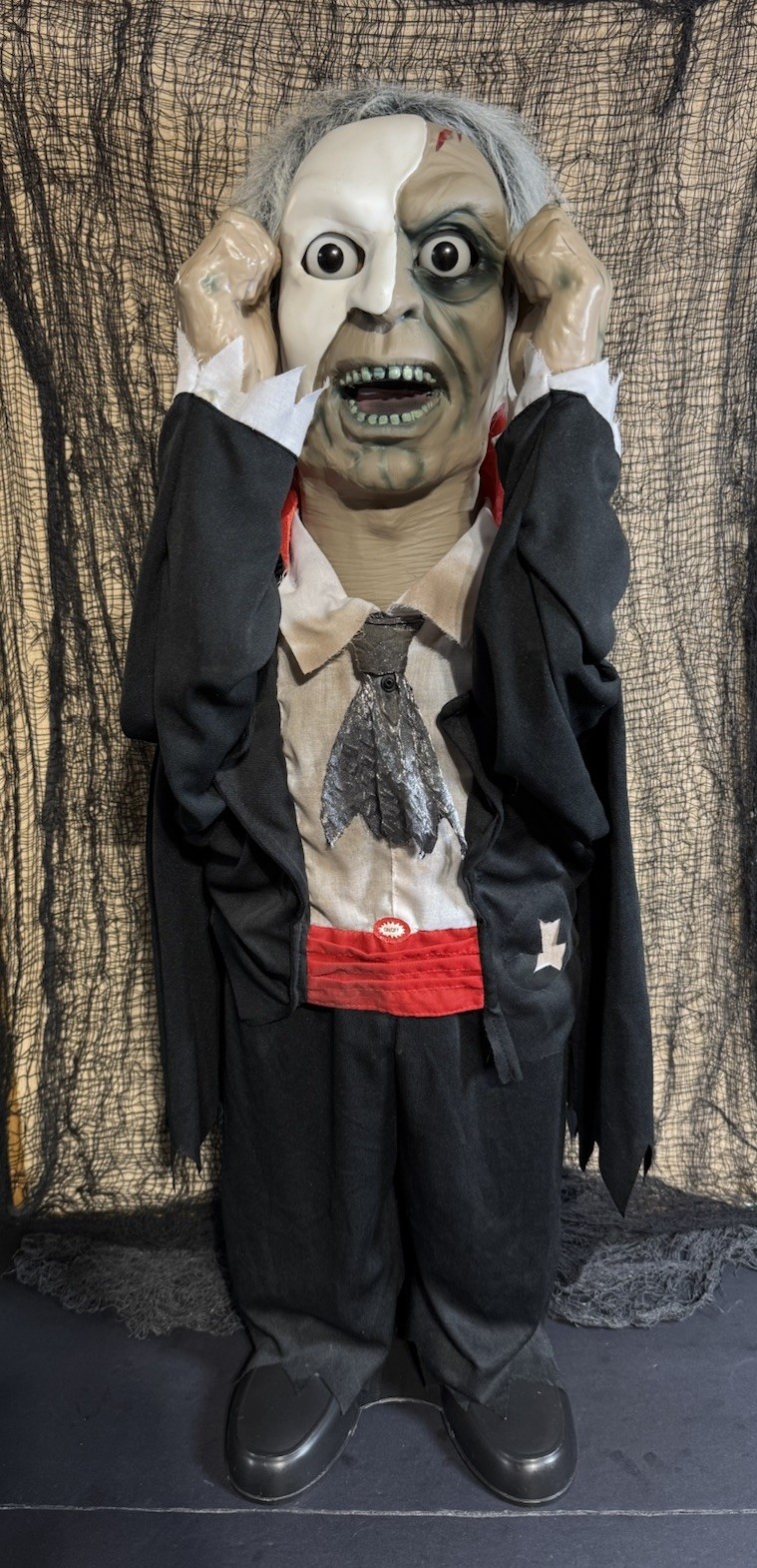 2008 Magic Power Phantom The Opera Animated Halloween Decoration Works Face Rip