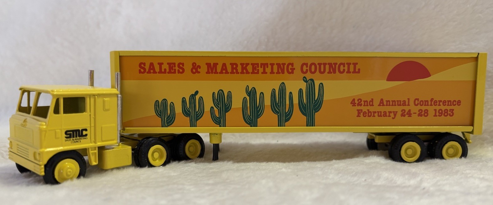 WINROSS TRUCK- SMC SALES MARKETING-ARIZONA- 1/64 - DIE-CAST