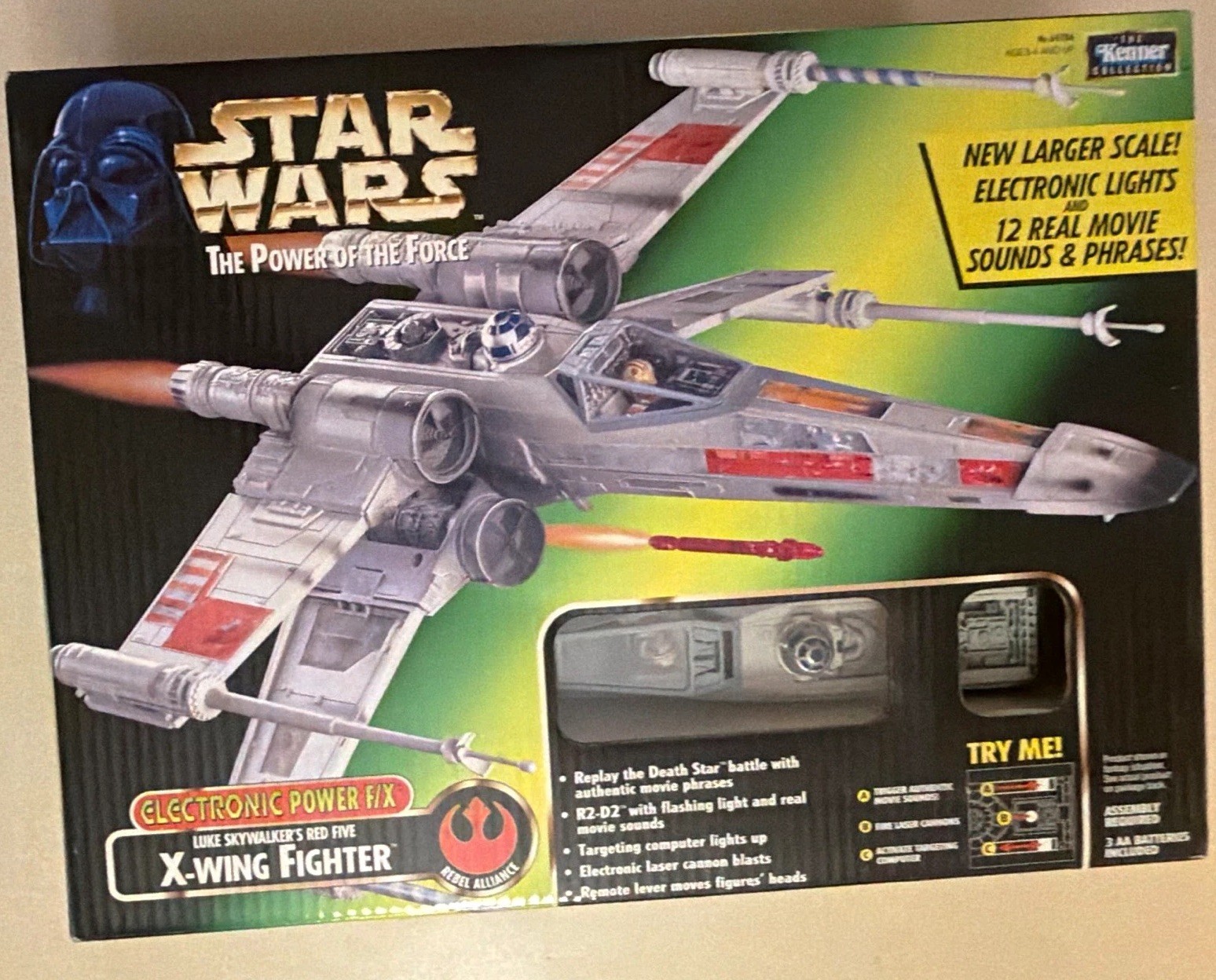 Star Wars Power of the Force Electronic Power FX  Lukes X-Wing Fighter 1997