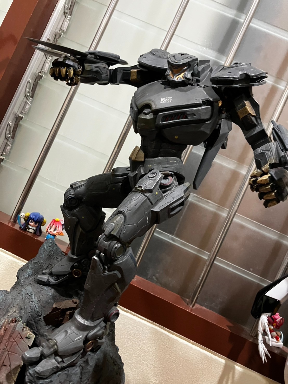 Sideshow Collectibles Pacific Rim STRIKER EUREKA Statue 335/1000