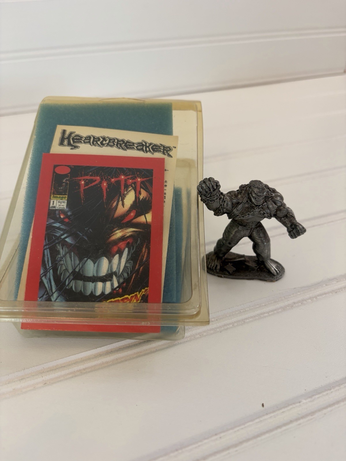 Heartbreaker Pitt limited metal miniature.. Pewter With Trading Card