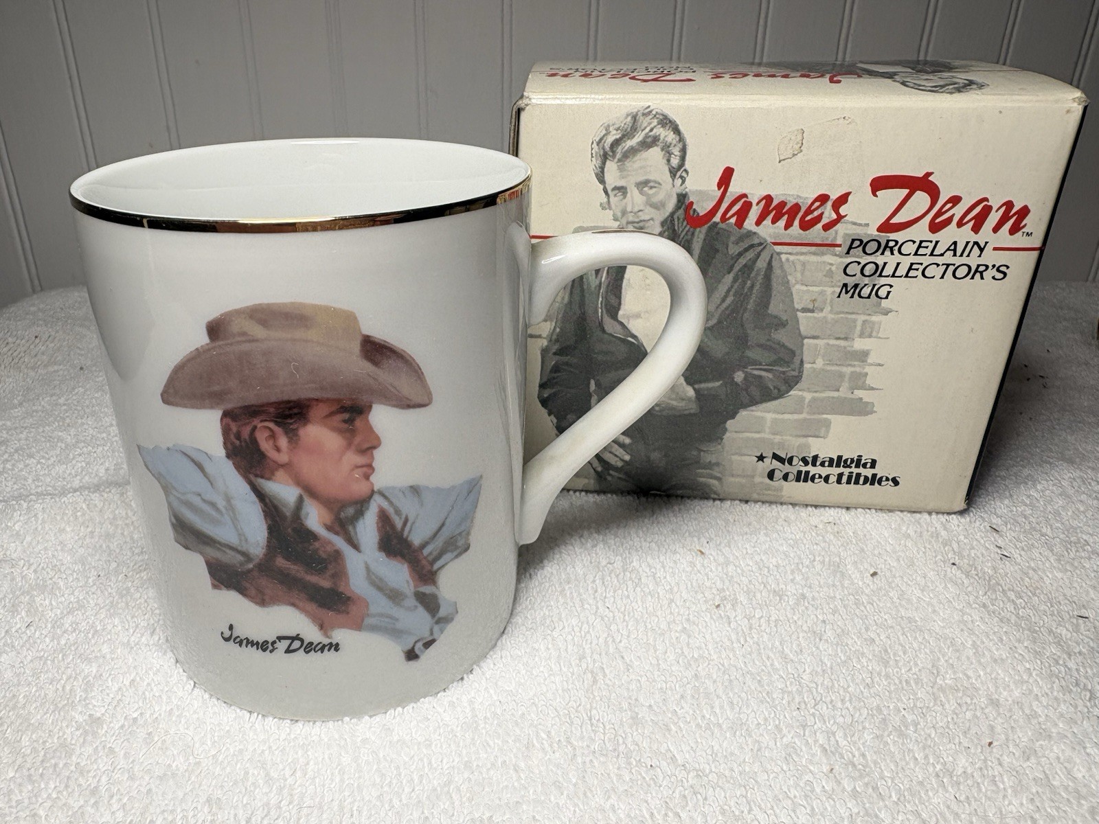 Vintage Janes Dean collectible mug in box