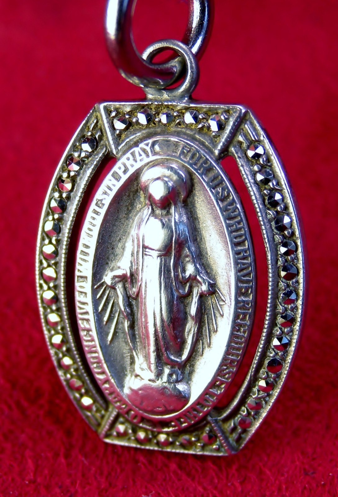 BERTHA\'S VINTAGE 1930 CATHOLIC MIRACULOUS MEDAL CENTENIAL STERLING ROSARY MEDAL