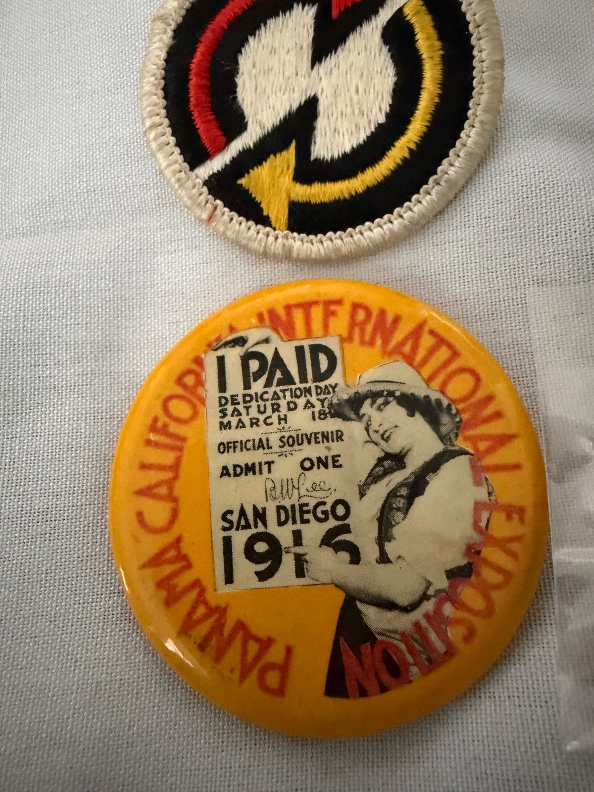 Lot 17 Collectible Pins Buttons Coins Patches Novelty Advertising Tech USSR  ++