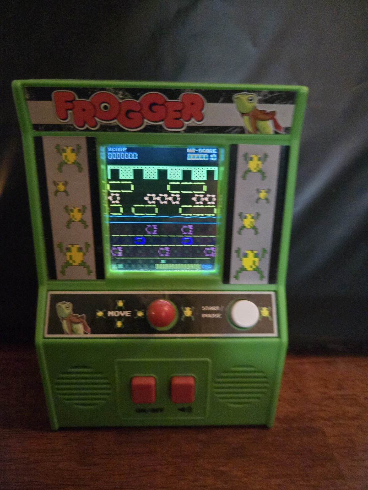 Frogger Mini Retro Handheld Arcade Game #09550 Konami Vintage WORKS