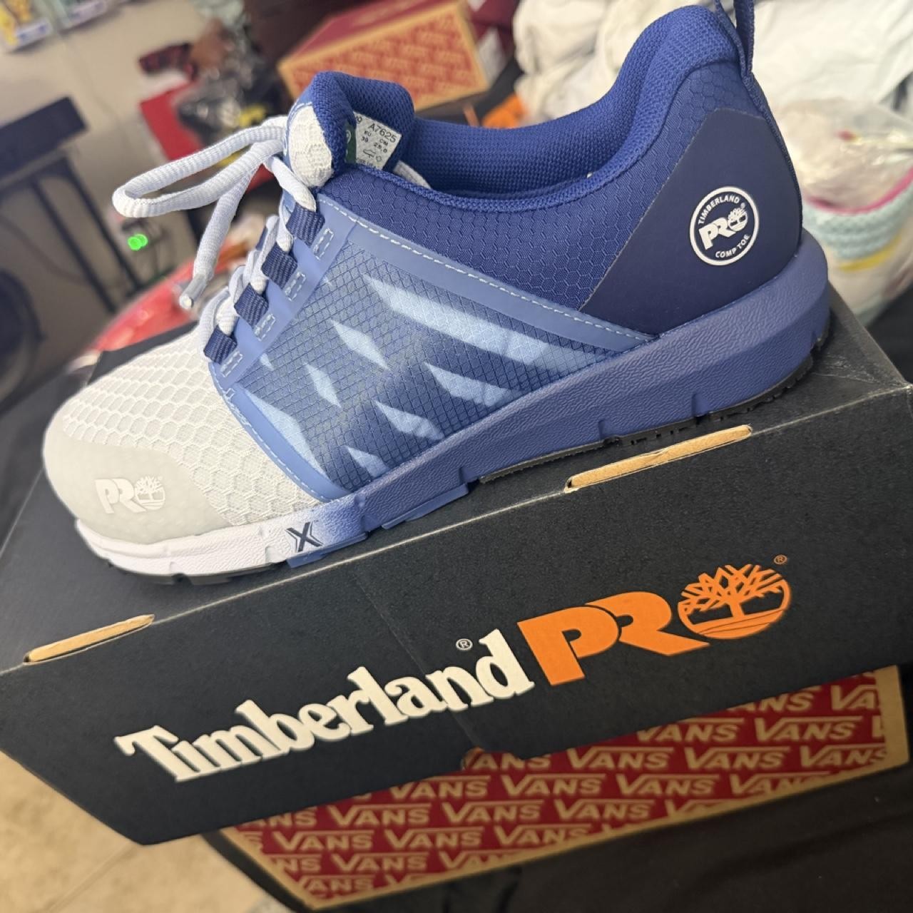 Timberland Pro Radius Blue Sneakers, Size 8.5, Leaf Patterns, Workwear