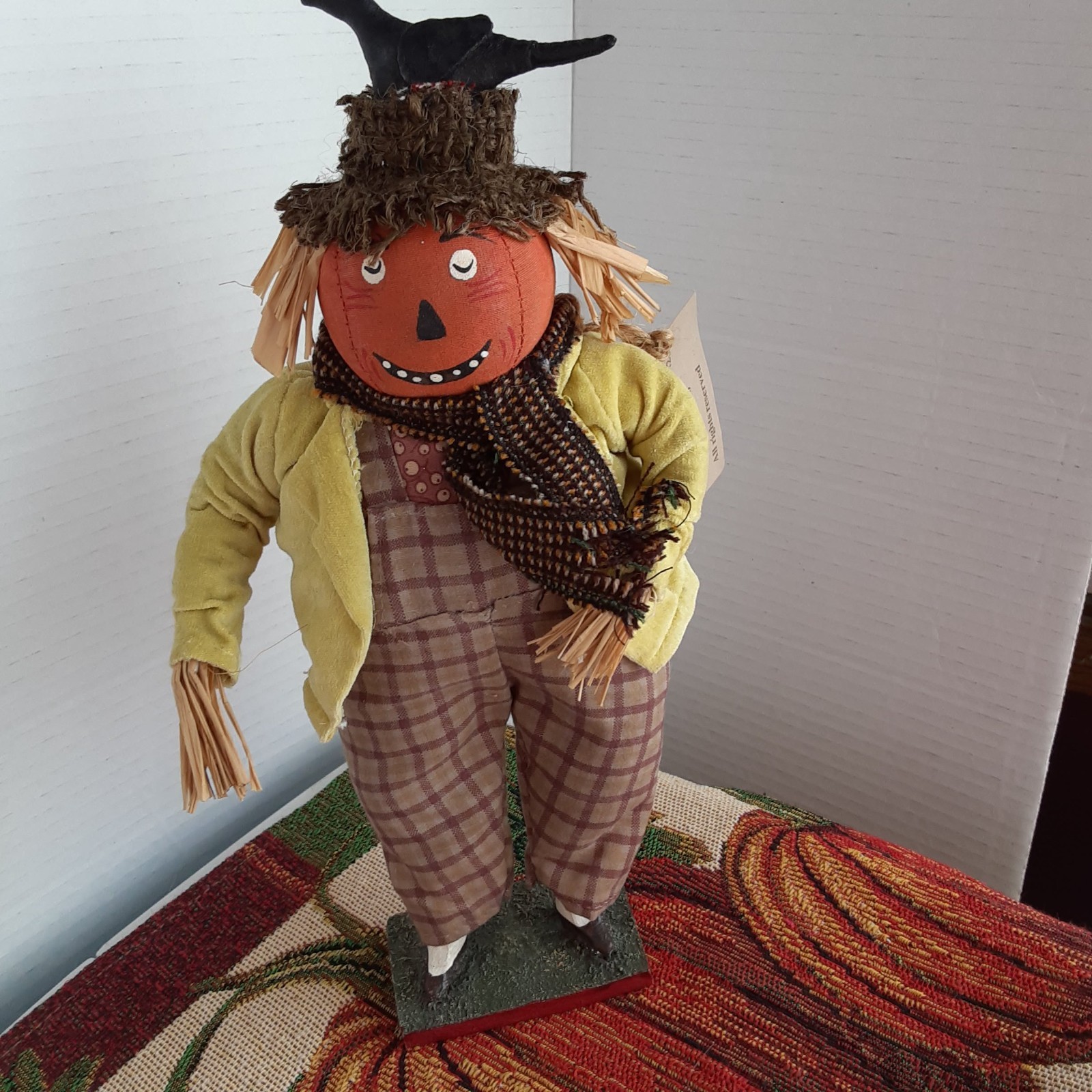 VINTAGE CODY FOSTER SCARECROW PUMKIN MAN W/ Crow On Head Figure   OLD STOCK
