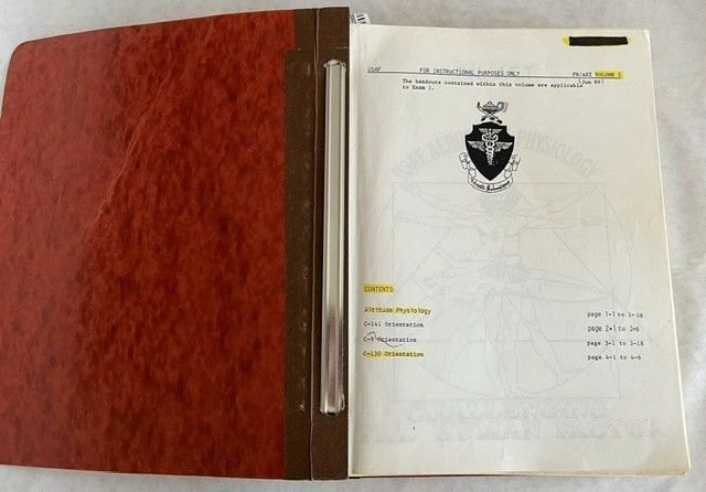 1989 USAF Flight Nurse/Aeromedical Evacuation Technician Technical Manual
