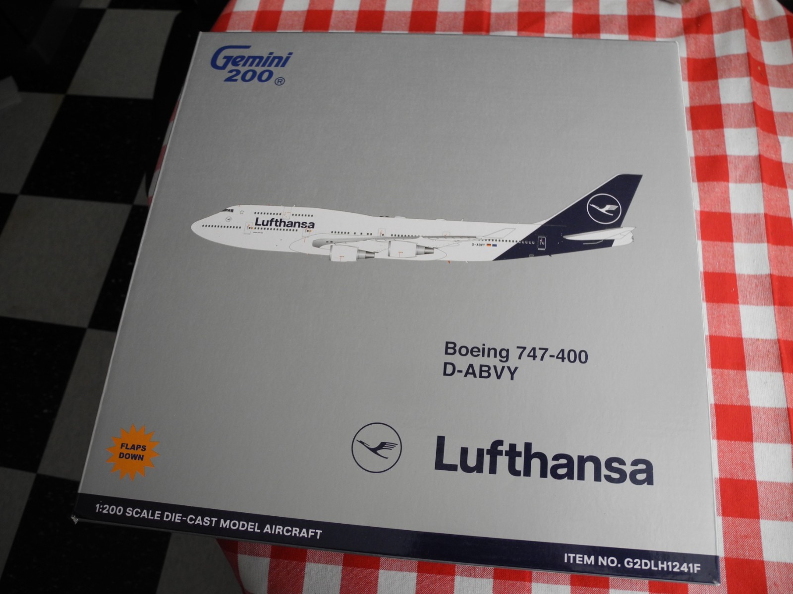 Extremely RARE Inflight / Gemini 200, Boeing 747 Lufthansa, 1:200, PERFECT
