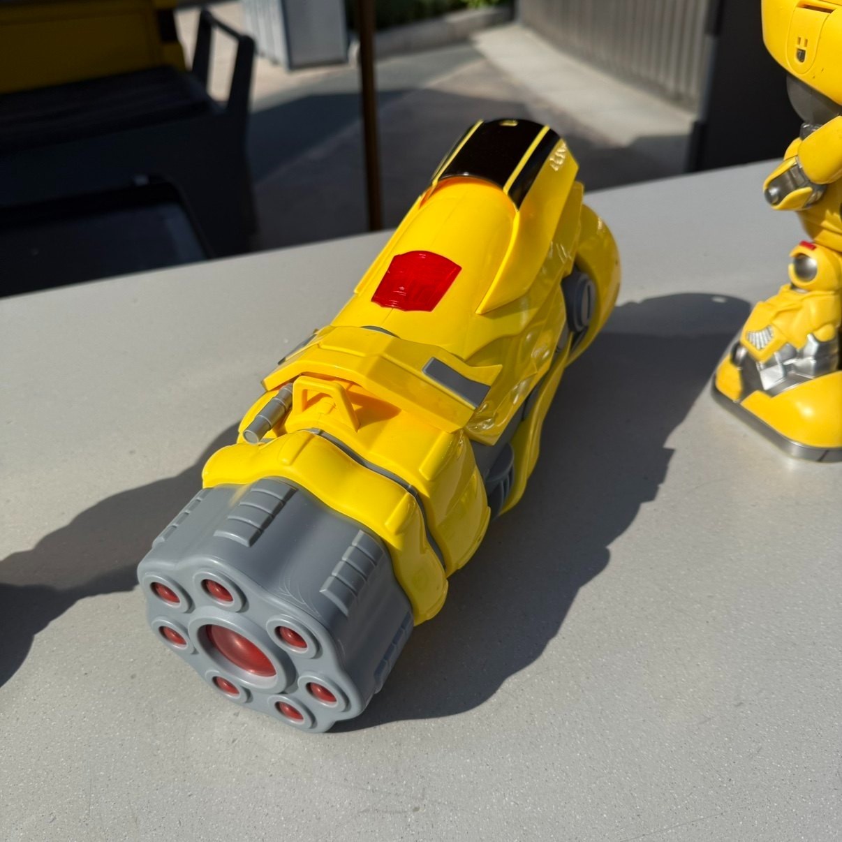 Universal Studios Bumblebee Popcorn Bucket with Glowing Arm Interactive Toy