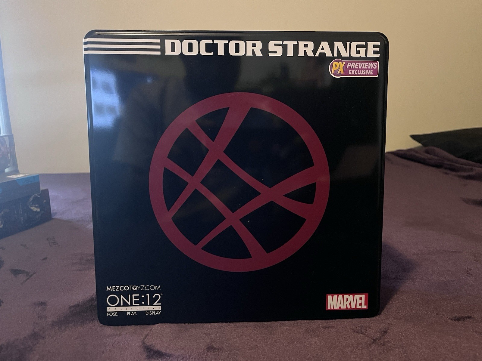 Mezco Toyz One:12 Collective Defenders Dr Strange PX Action Figure