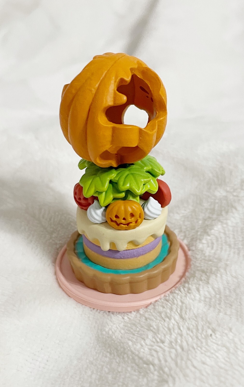 Tokyo Disney Resort Halloween 2023 Tokyo Disney Sea Globe Fountain Mini Figure