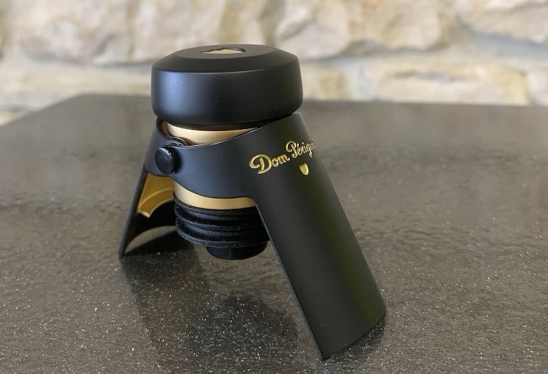 Dom Perignon Champagne Bottle Stopper Closure Recorker Black Gold