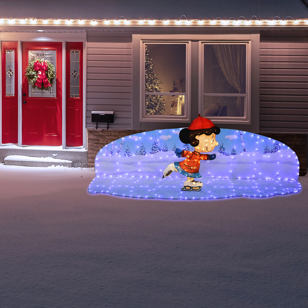 Peanuts Gang Ice Skating 32