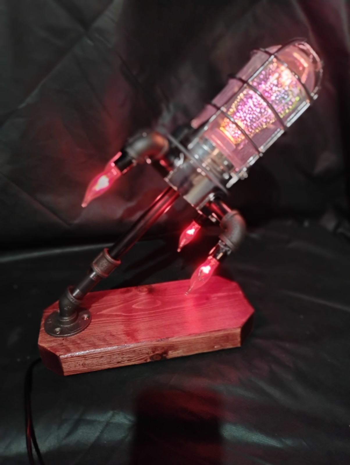 QUALITY BUILT ROCKET SHIP LAMPS   AT A SPECIAL PRICE