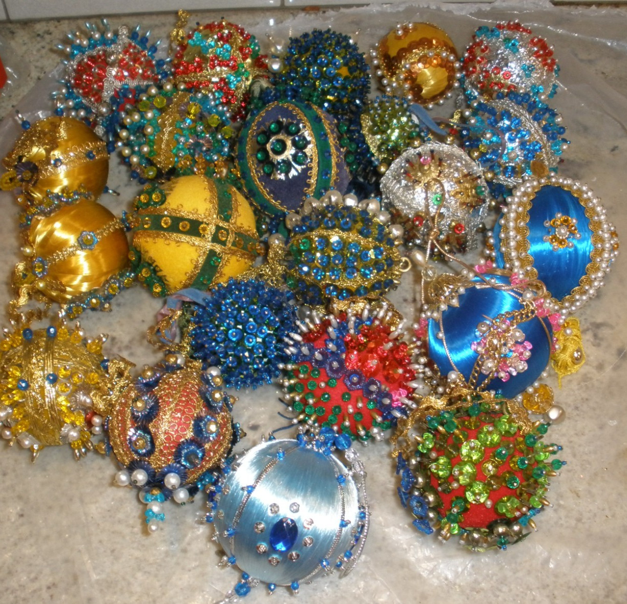 Lot of 22 Vintage Handmade Push Pin Bead Christmas Ornaments