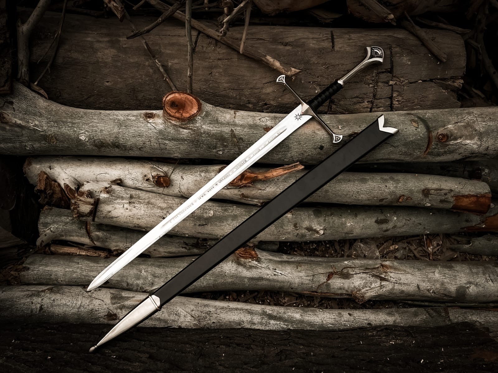 Lord of the Rings Narsil Sword, King Aragorn's Anduril Sword