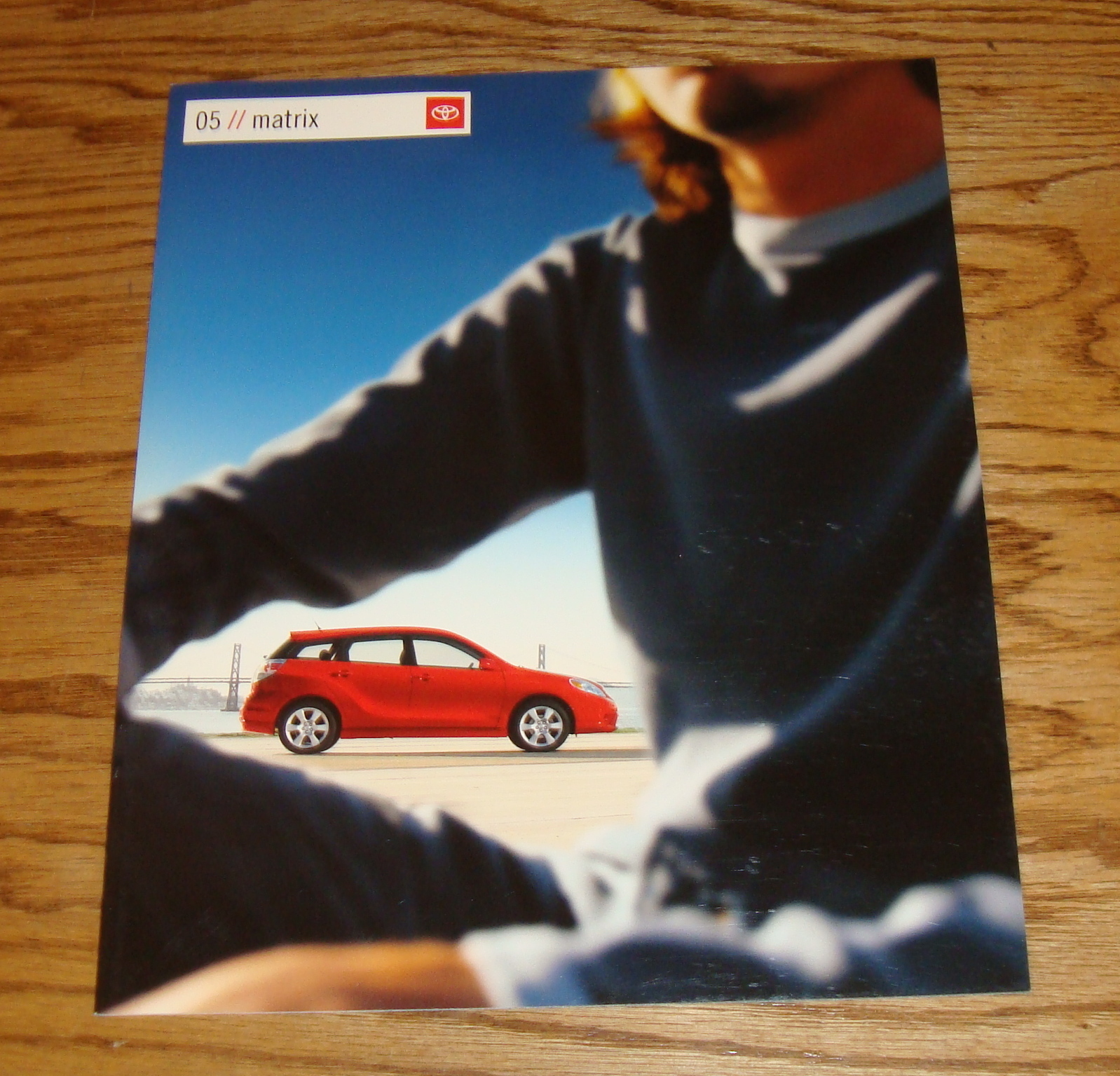 Original 2005 Toyota Matrix Sales Brochure 05 XR XRS