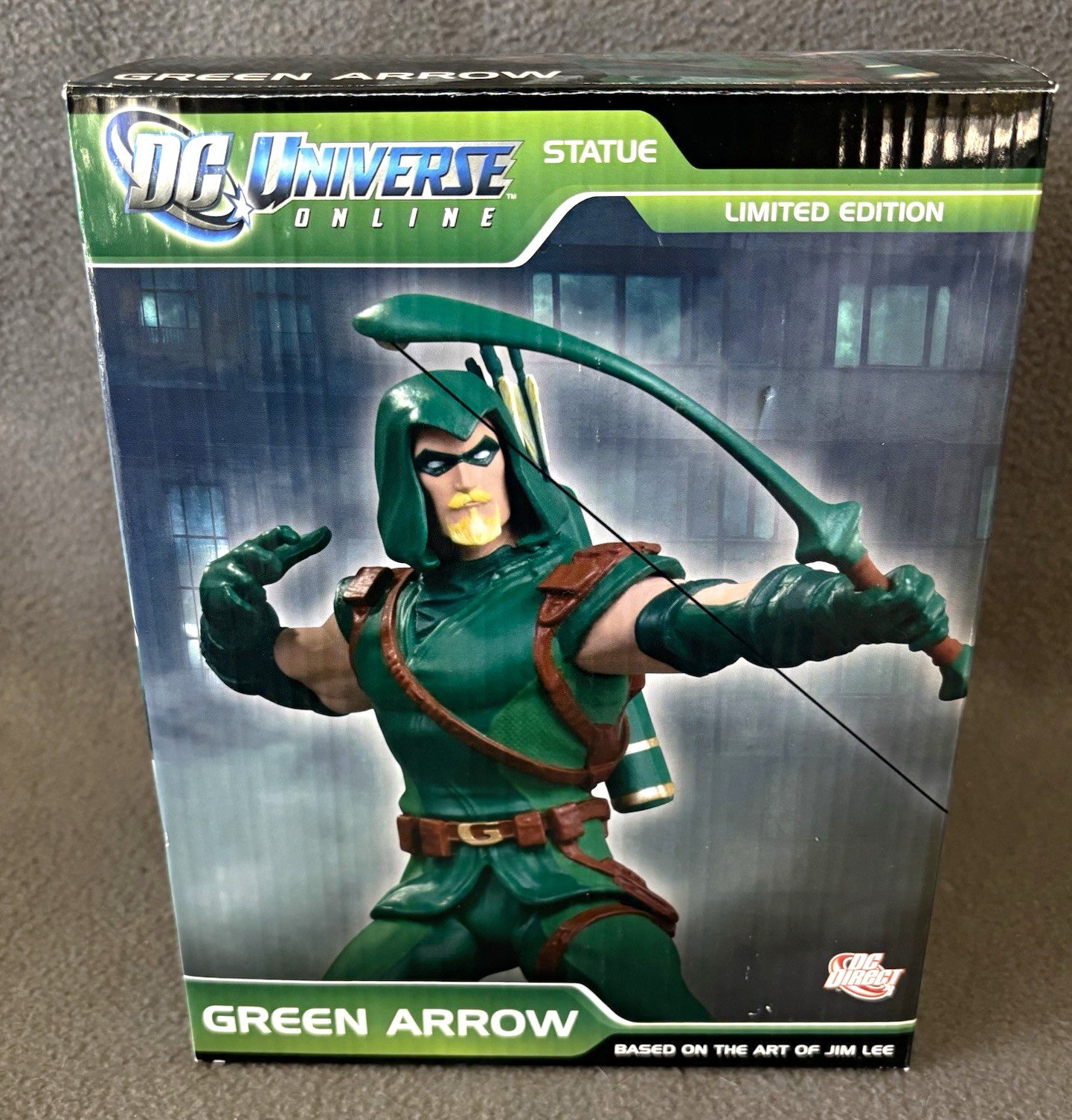 DC Direct DC Universe Online Green Arrow Statue #370/4000 Sealed Styrofoam-J Lee