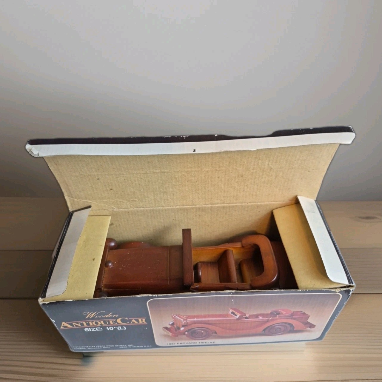 Vtg 1933 Packard Twelve Wooden Model Car 10