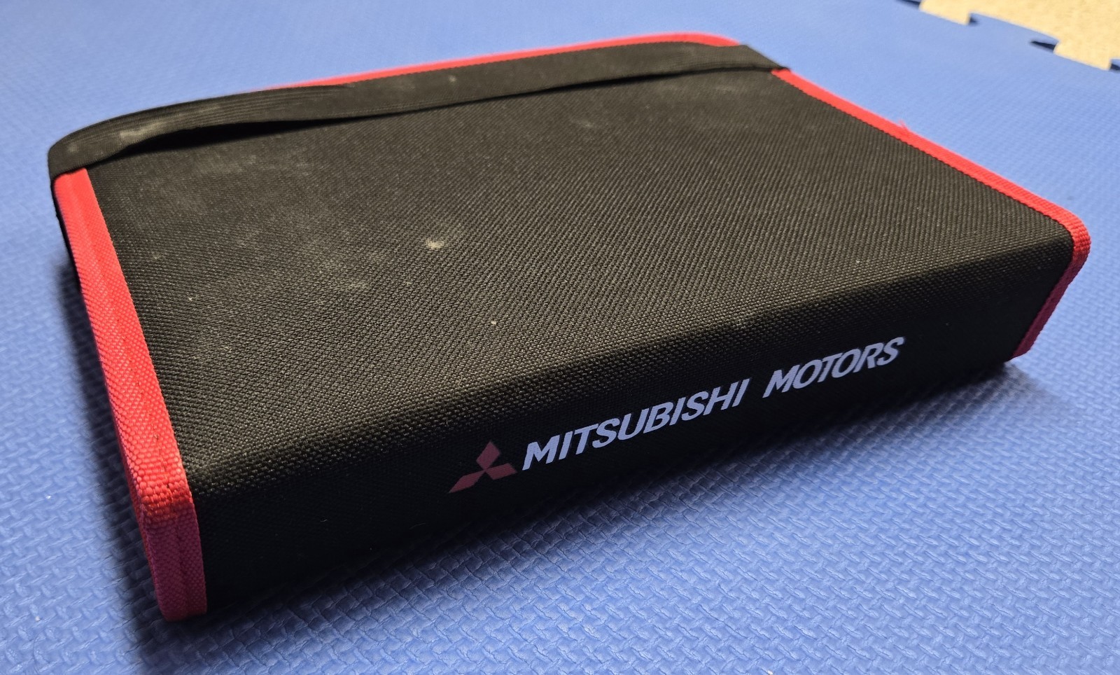 2018 Mitsubishi Outlander Sport  Owner\'s Manual Complete Set  & First Aid Kit