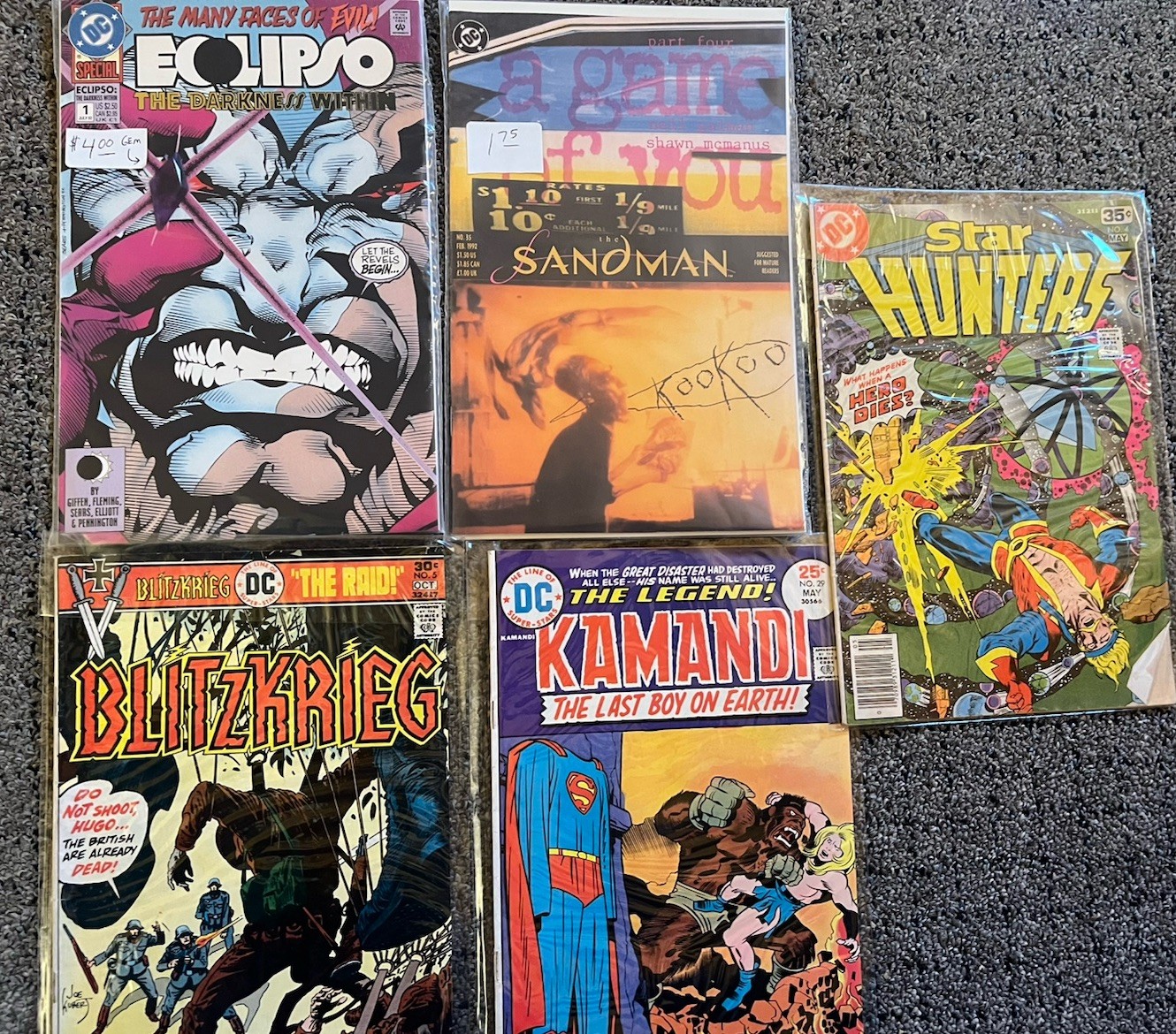 Lot Of 5 DC Comics Star Hunters, Blitzkreig Etc. Excellent Condition
