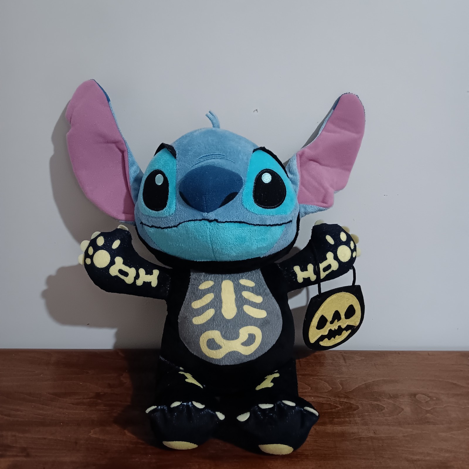 Disney Stitch Skeleton Halloween Glow In The Dark Trick Or Treat Large Plush 14\