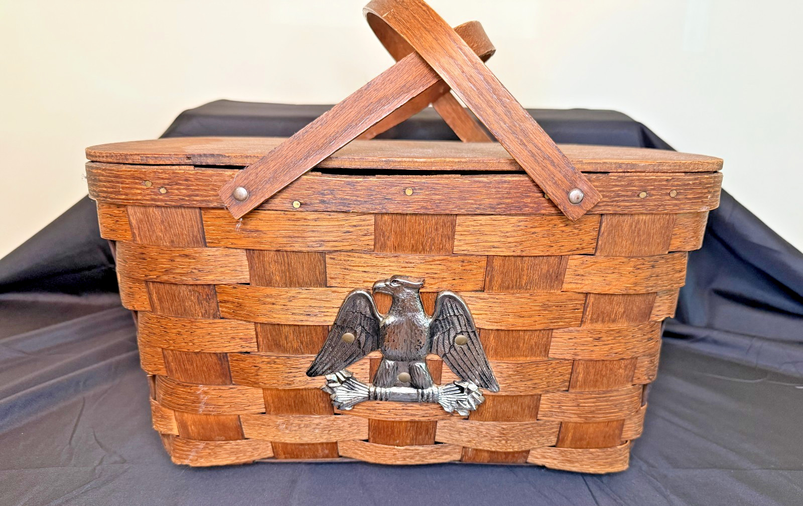 Handmade Rare Vintage Putney Basketville Vermont Picnic Basket American Eagle