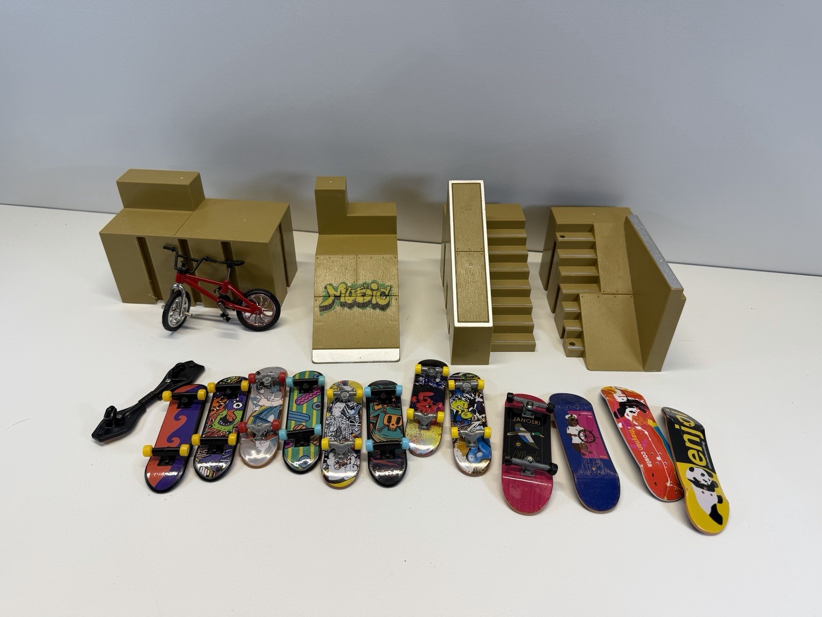 Fingerboard Skate Park Parts With Skateboard Lot 18 Pieces