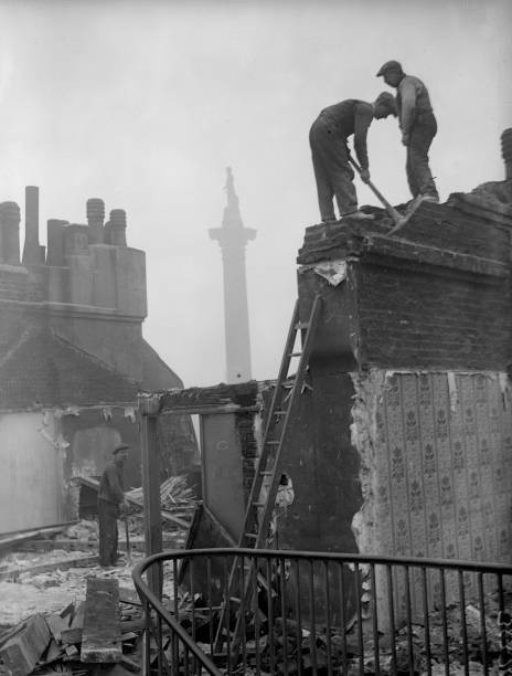 Workmen Demolish Morley\'S Hotel In Trafalgar Square 1931 Old Photo