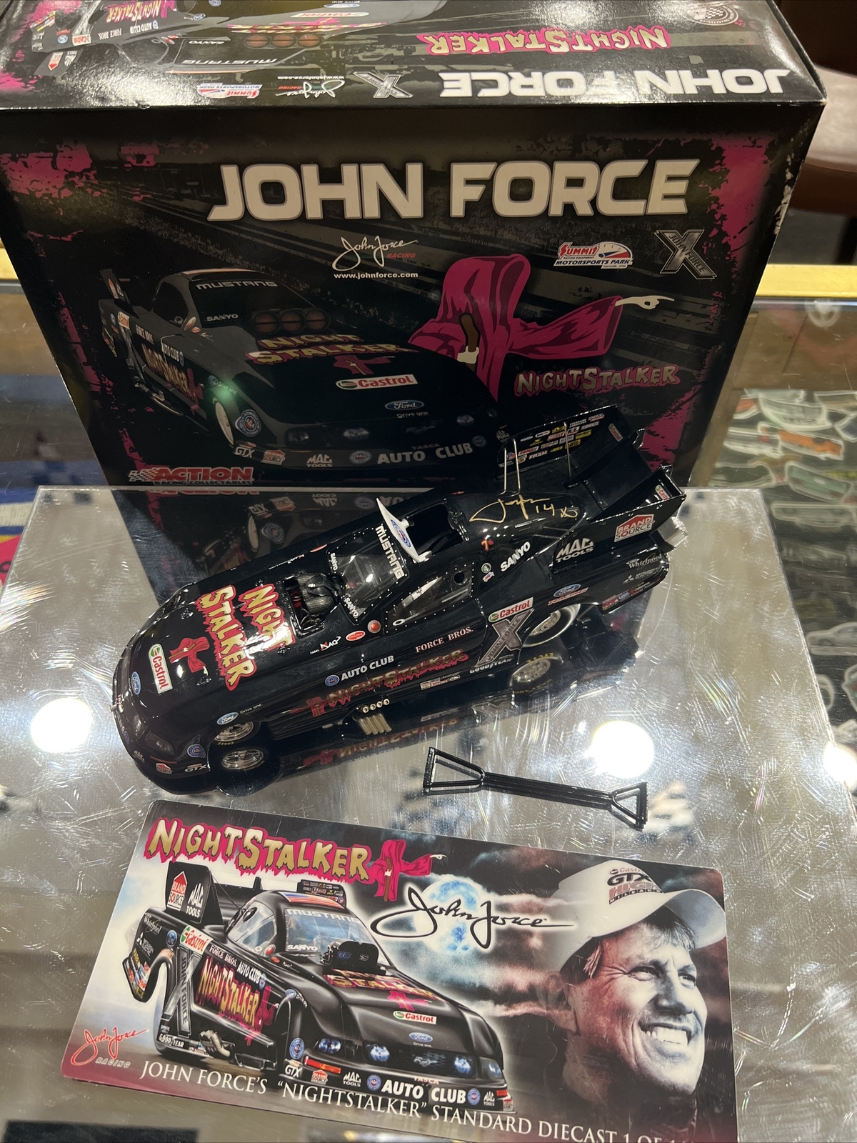 JOHN FORCE NIGHT  STALKER  1:24 FUNNY CAR 2009 FORD MUSTANG LIMITED EDITION (PS)