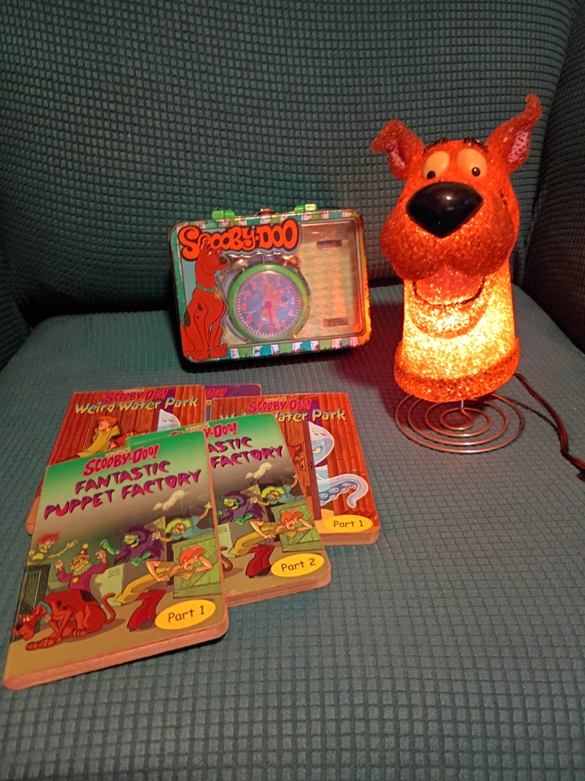 Vintage Scooby Doo Stuff ,Lava Lamp,Scooby Toy Clock & 5 Story Tell Books