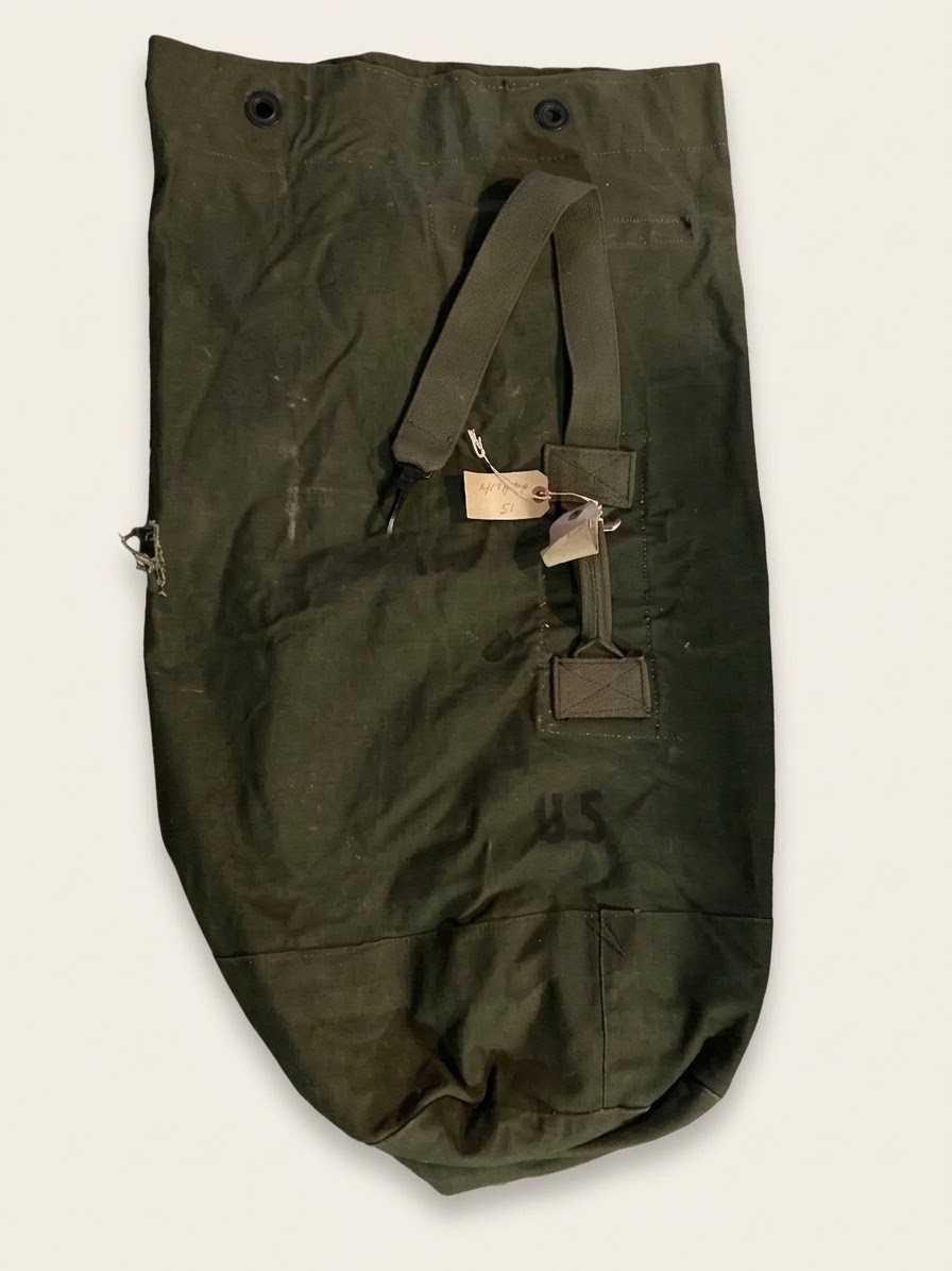 Korean war -1950\'s US Army Pattern OD Canvas Duffel Bag.