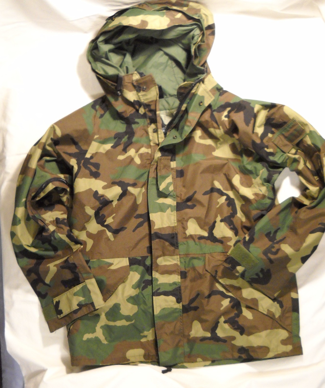 US Army Parka Cold Weather Woodland Camouflage Gore-tex Large Regular 2002 NOS