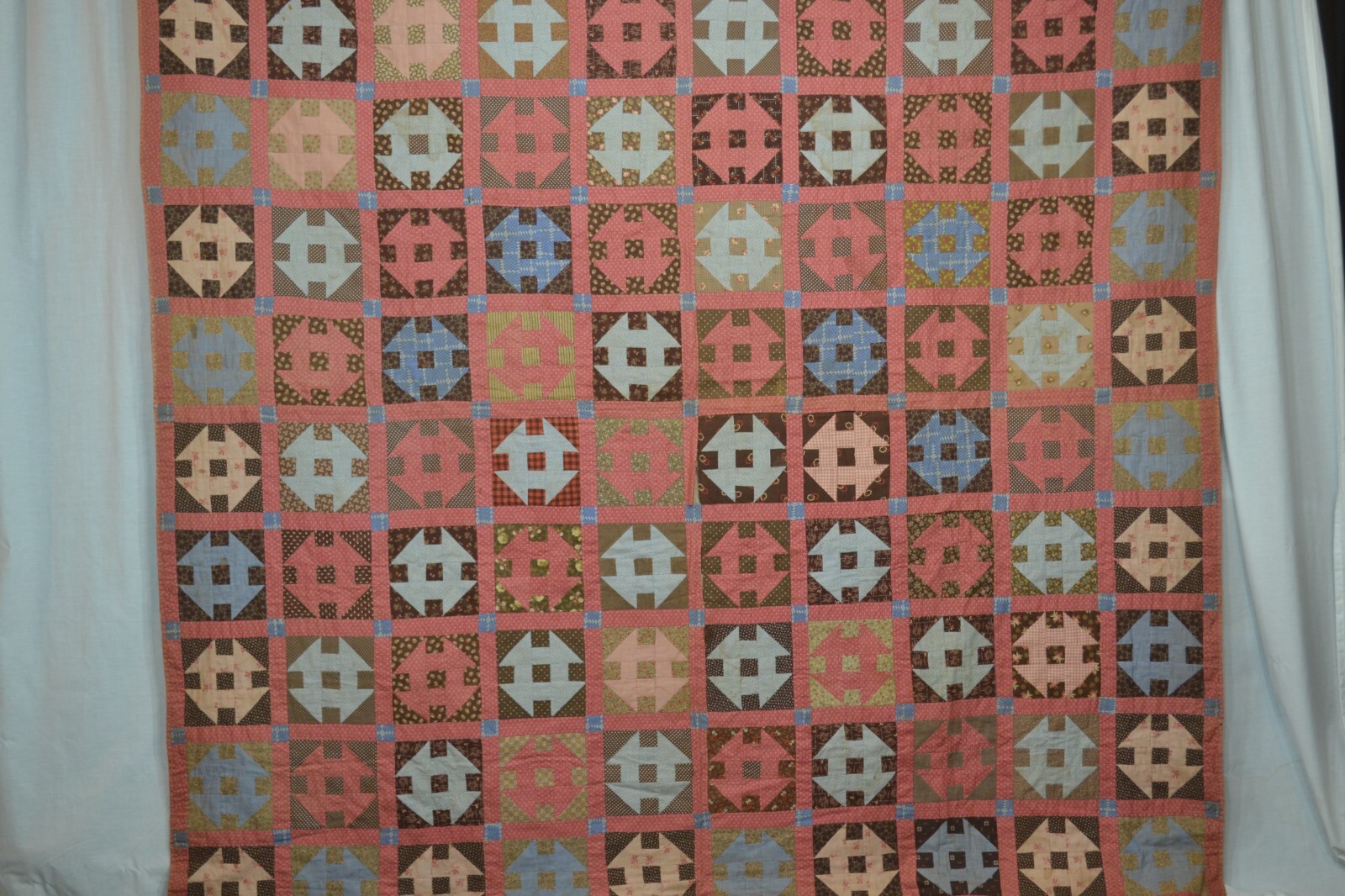 antique quilt pieced \