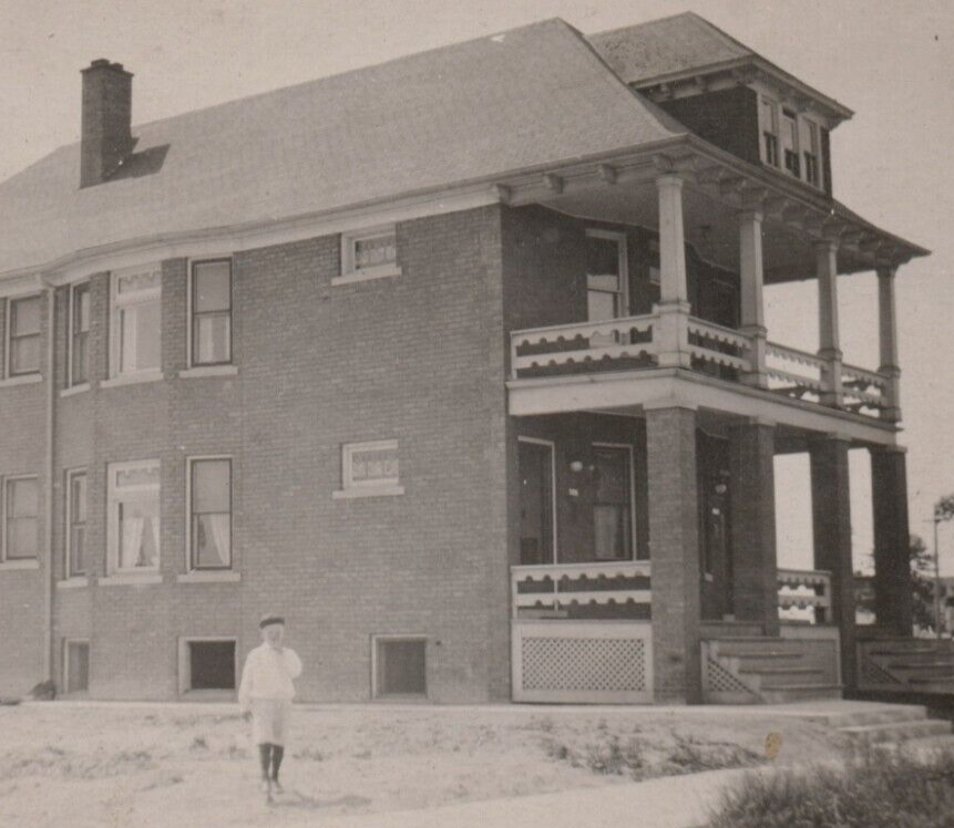 Detroit Michigan RPPC $9K Postcard 2 Flat House 1916 2 Story Duplex Child