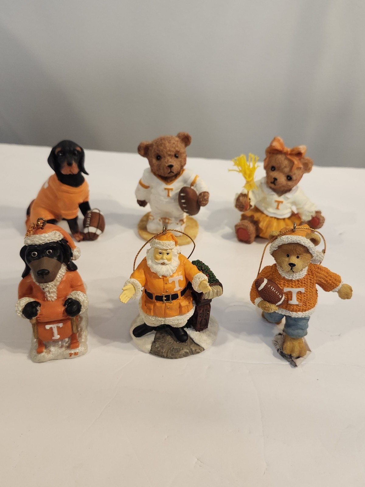 (LOT OF 6) TENNESSEE VOLS HANGING & SITTING ORNAMENTS