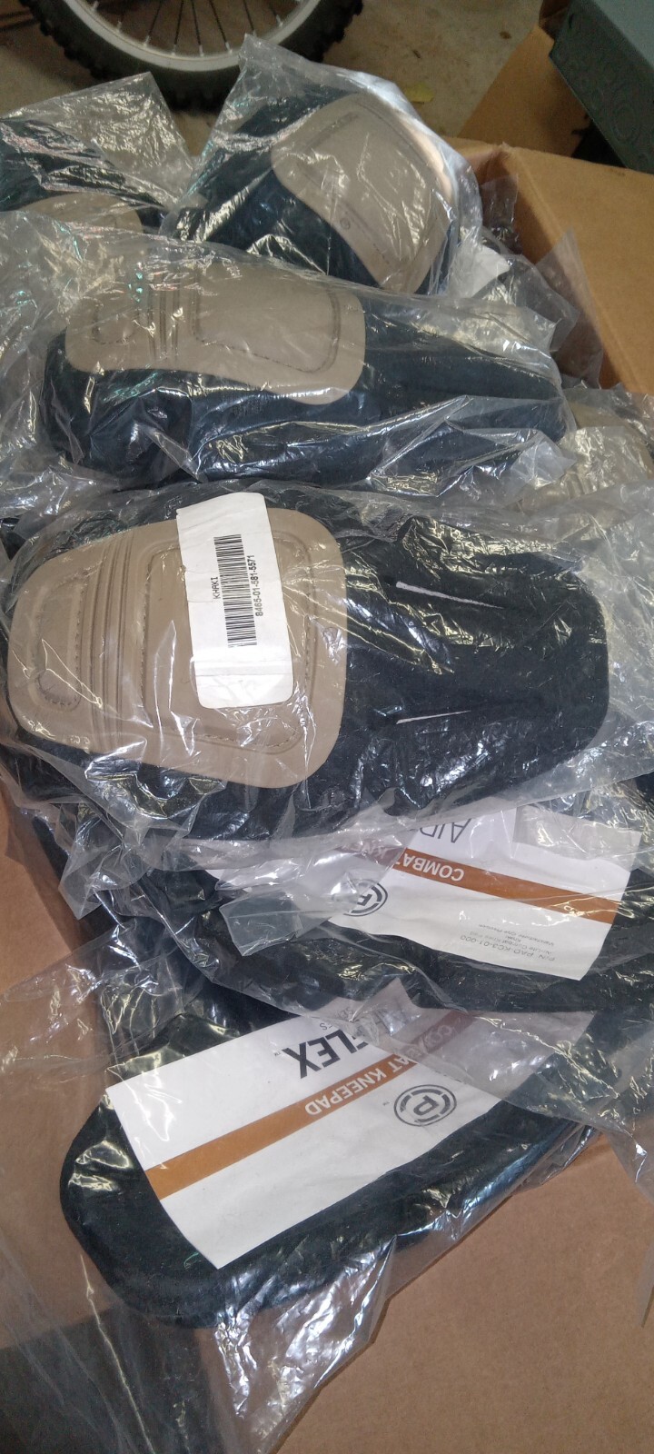 Geniune Crye Precision Combat Knee Pads Set AirFlex USGI  NEW KHAKI