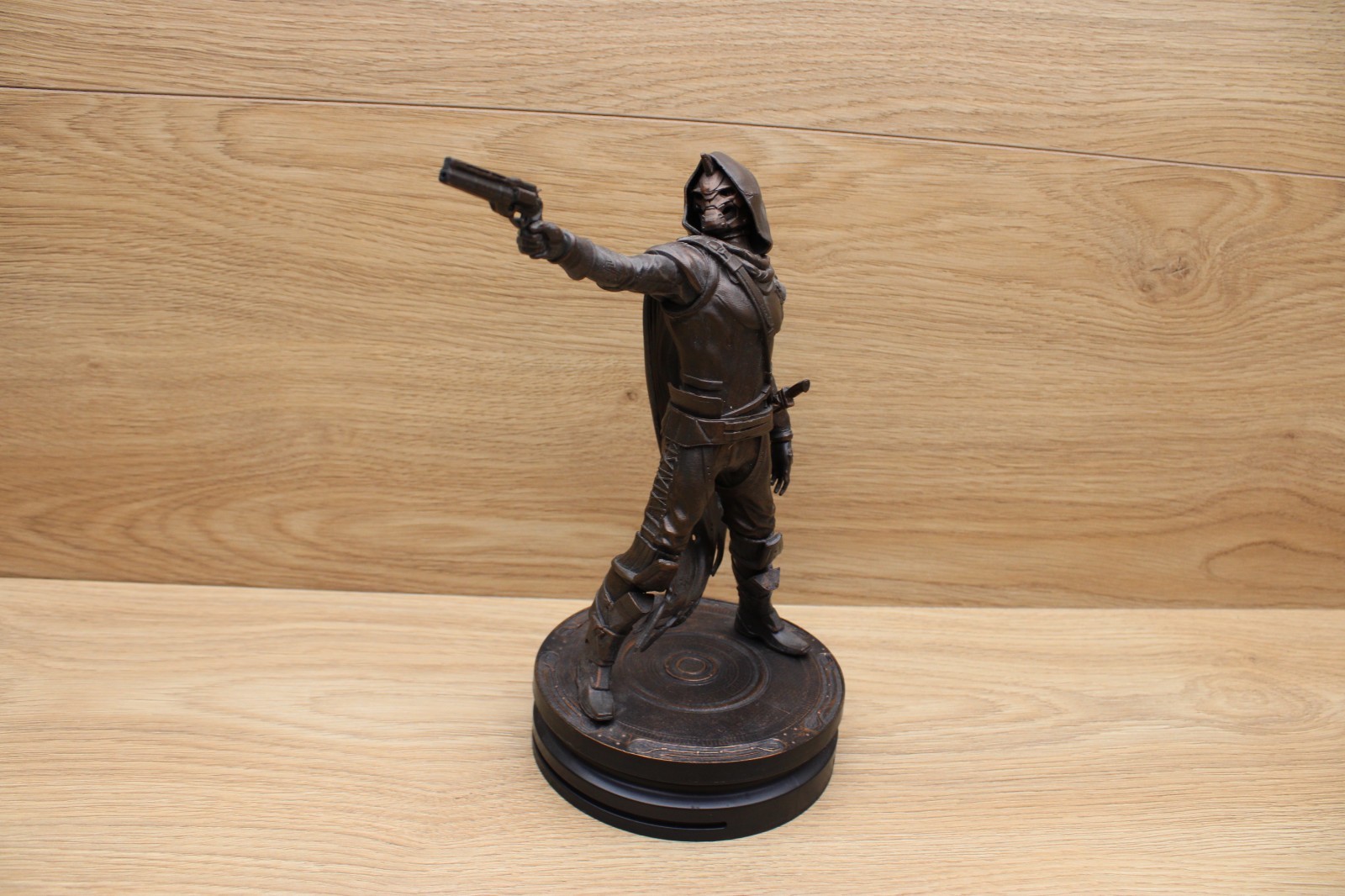 Destiny 2 Forsaken Cayde's Last Stand Statue Chronicle Collectibles Think Geek