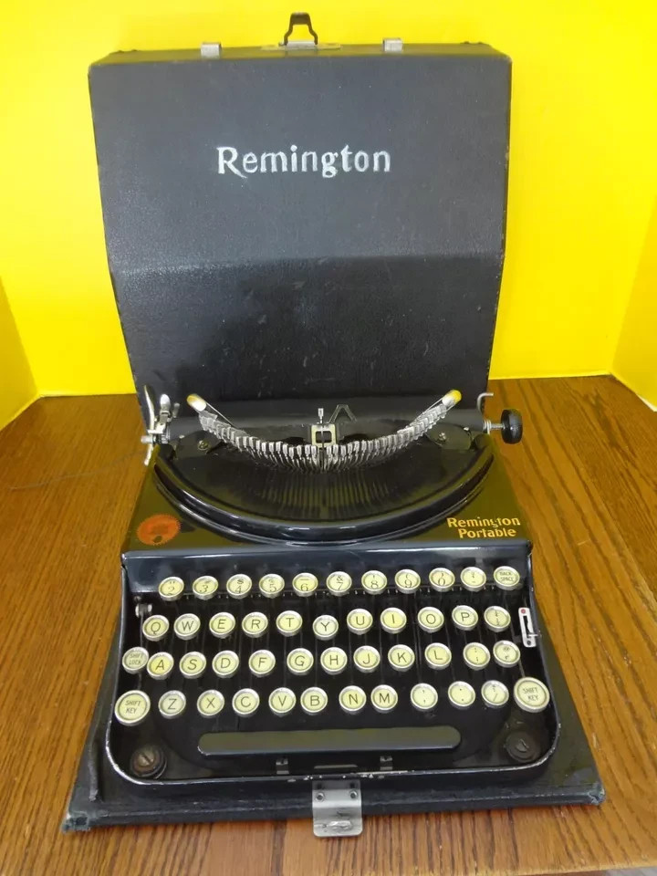 REMINGTON PORTABLE MODEL 1 NL 79904 with Case circa 1920/30s ~FAST S/H~