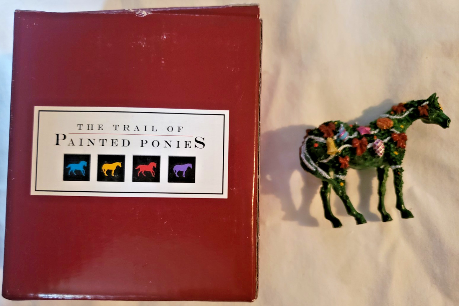 2005 TRAIL OF PAINTED PONIES #12326 DECK THE HALLS ORNAMENT WESTLAND GIFTWARE